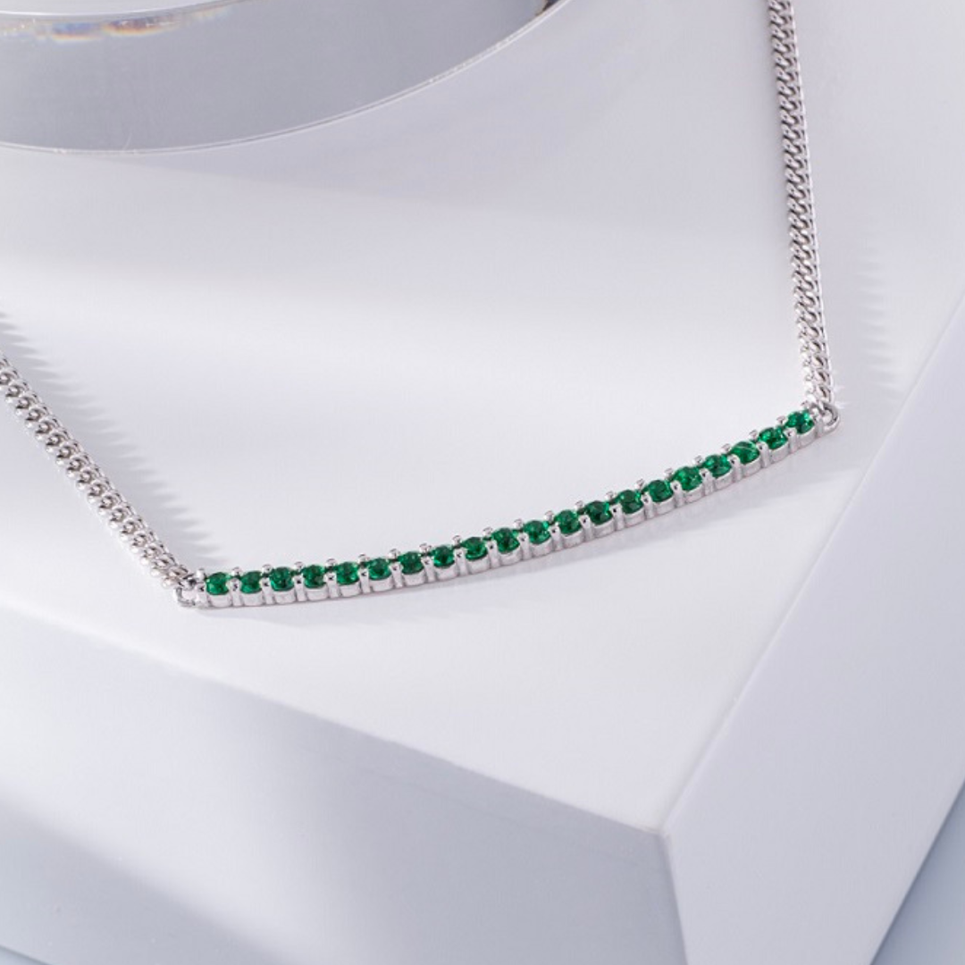 18ct White Gold Necklace – 20 Intense Green Natural Emeralds